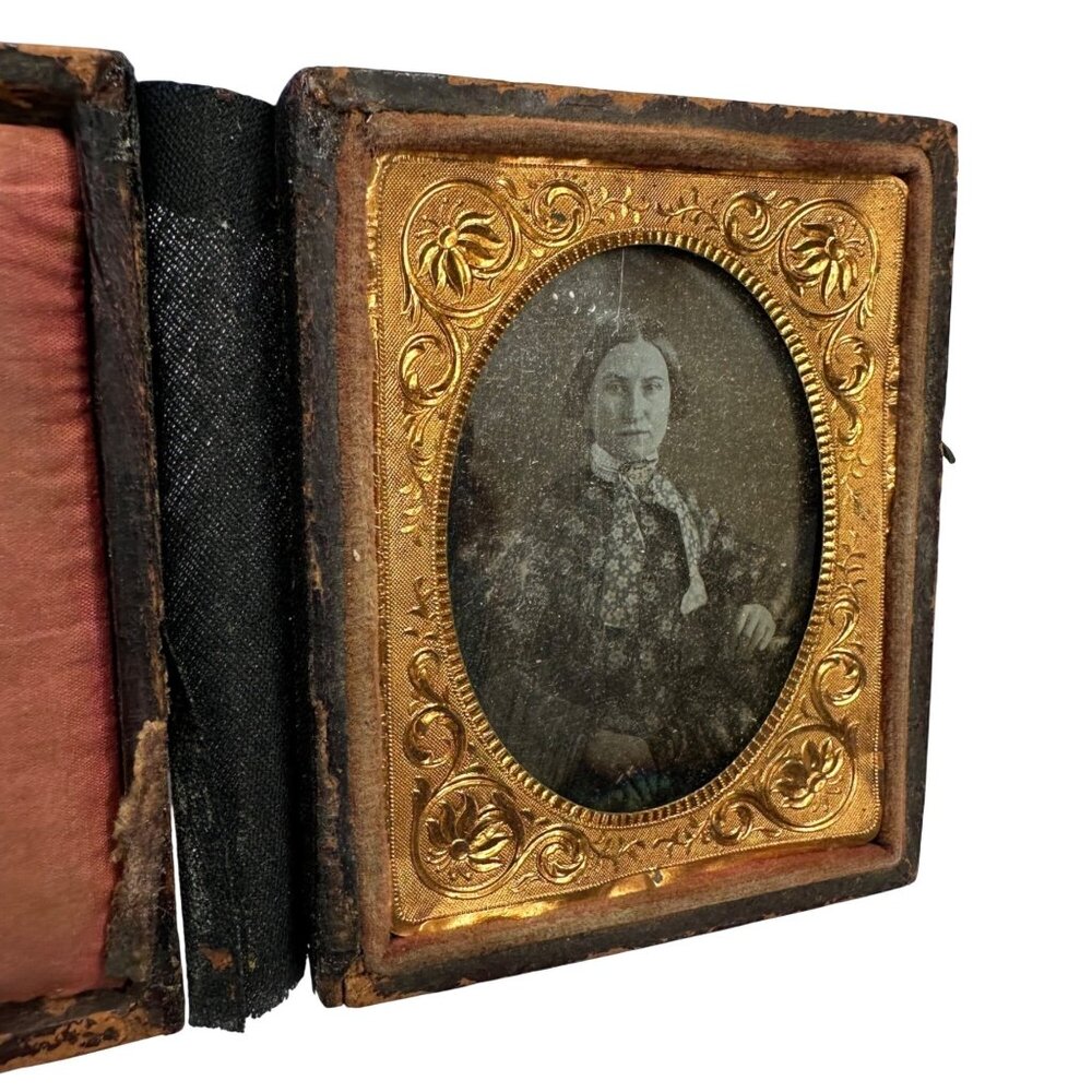 Antique Daguerreotype Photograph 1/9th Plate Victorian Woman Book Leather Case - Picture 1 of 14